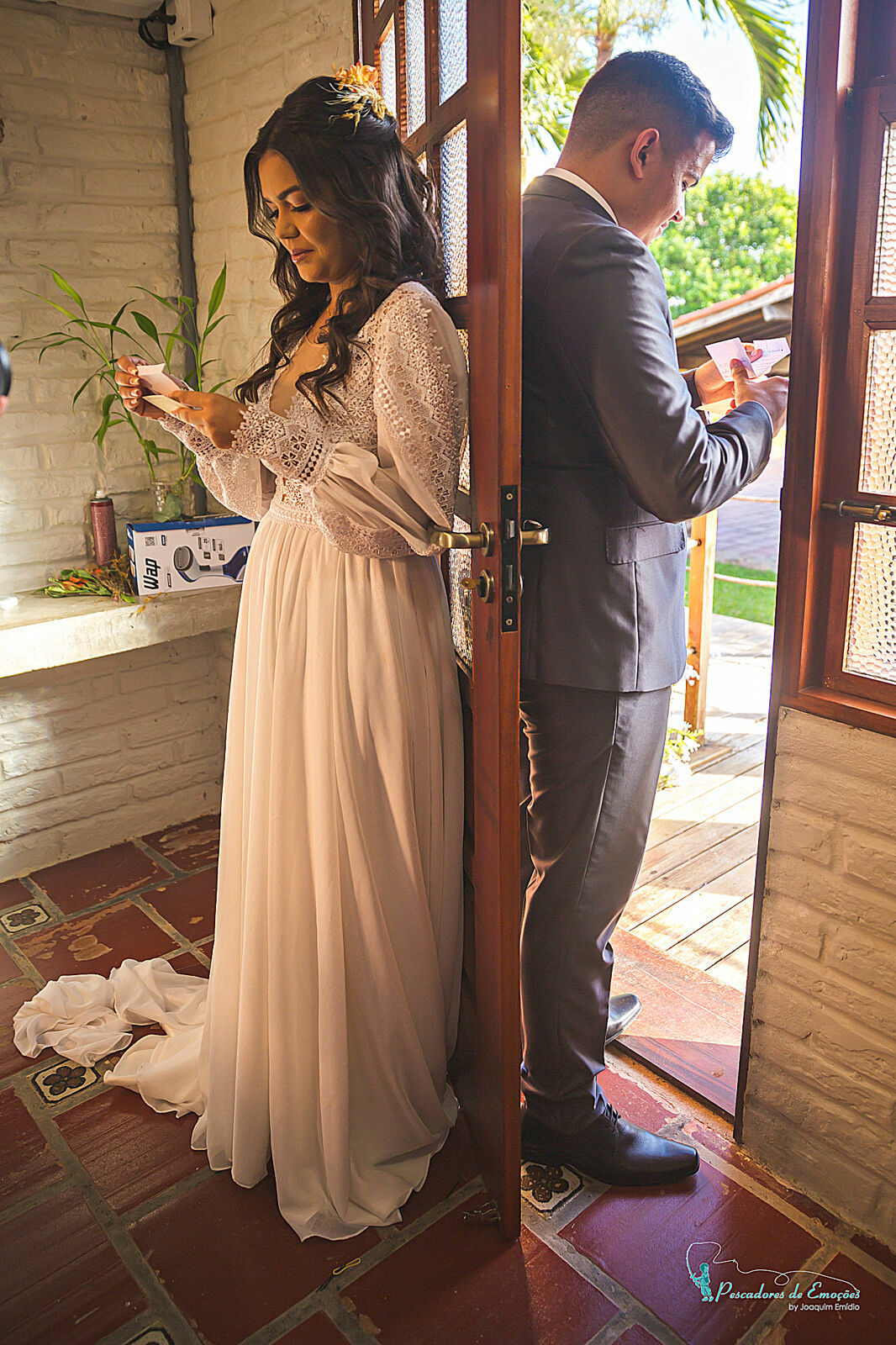 Foto Se encontrar sem se ver ,minutos antes do casamento Foto Se encontrar sem se ver ,minutos antes do casamento - Imagem 1
